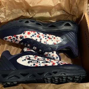 Boombah size 7.5 women’s turf shoes red white and blue star edition
